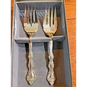 International Silver Company Silverplate Serving Forks Set of 2 – Vintage Scroll
